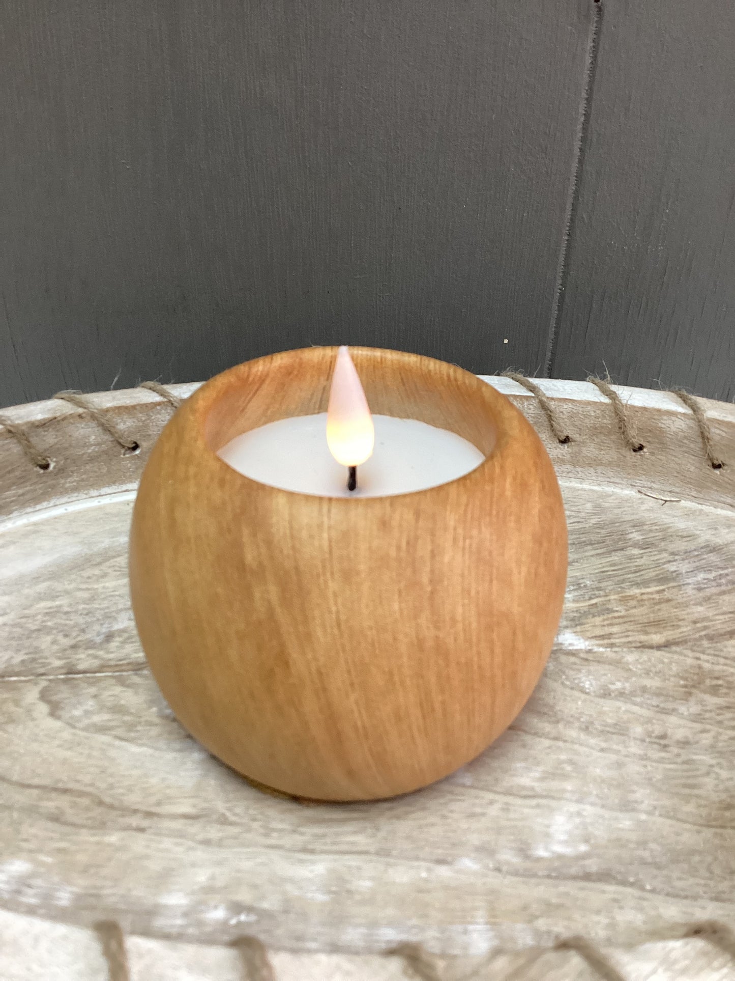 Flameless timer wooden candle